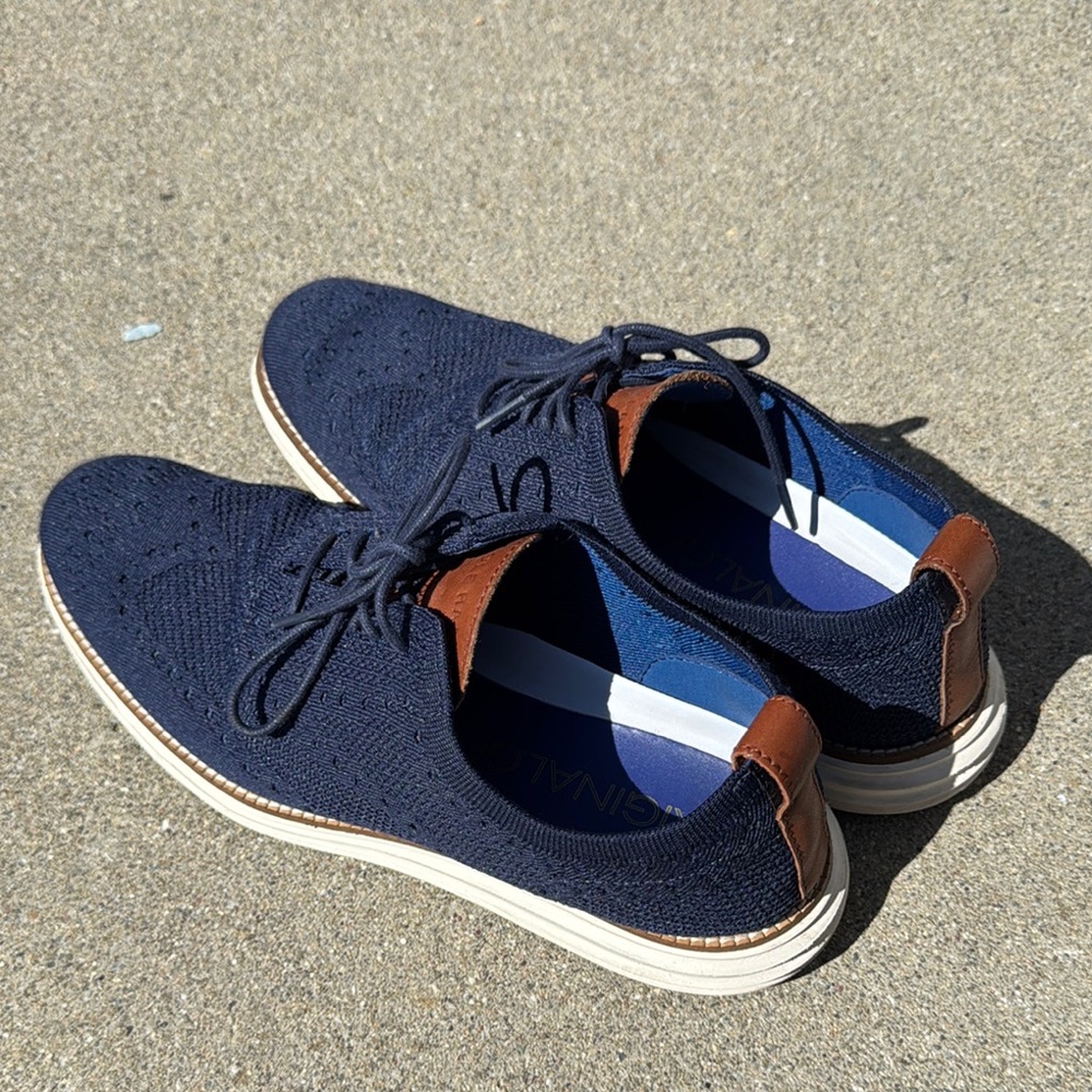 Cole Haan Blue and Brown Oxford Shoes Sleek Design